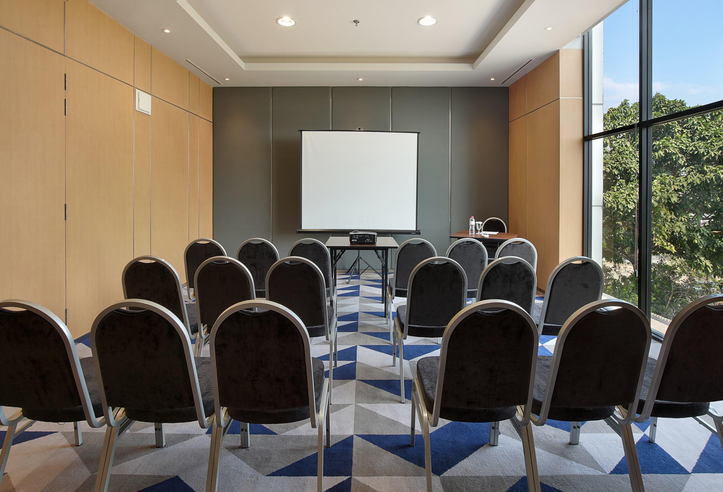 Swiss-Belinn Simatupang Jakarta Exteriér fotografie