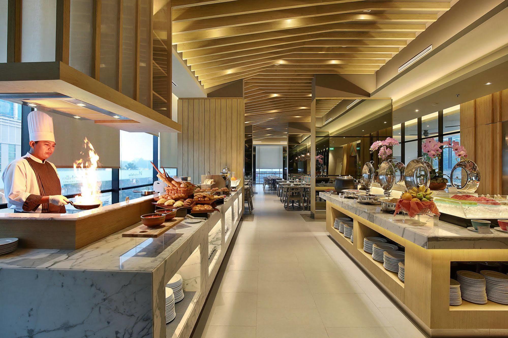 Swiss-Belinn Simatupang Jakarta Exteriér fotografie
